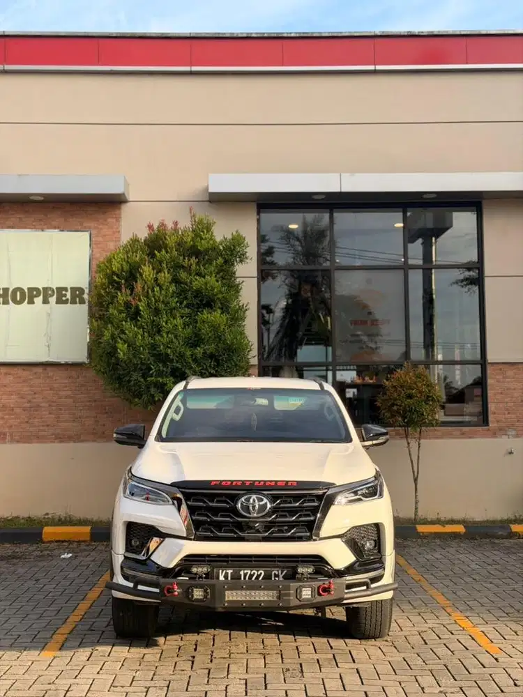 DIJUAL FORTUNER GR 2.8 A/T 2022
