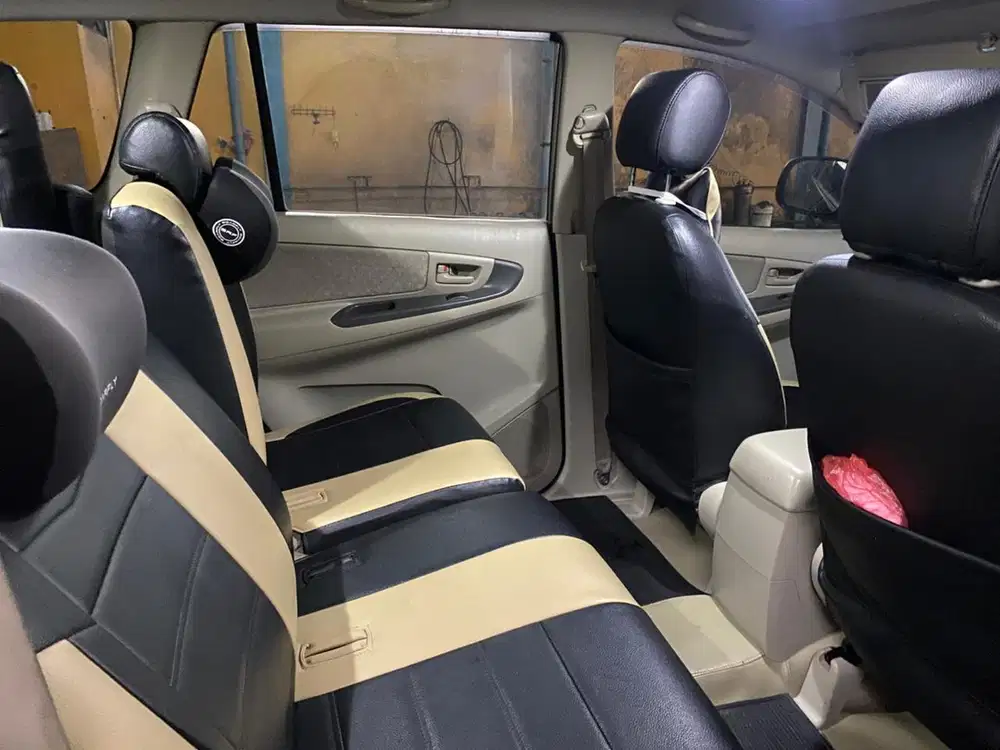 Toyota Kijang Innova 2009 Bensin