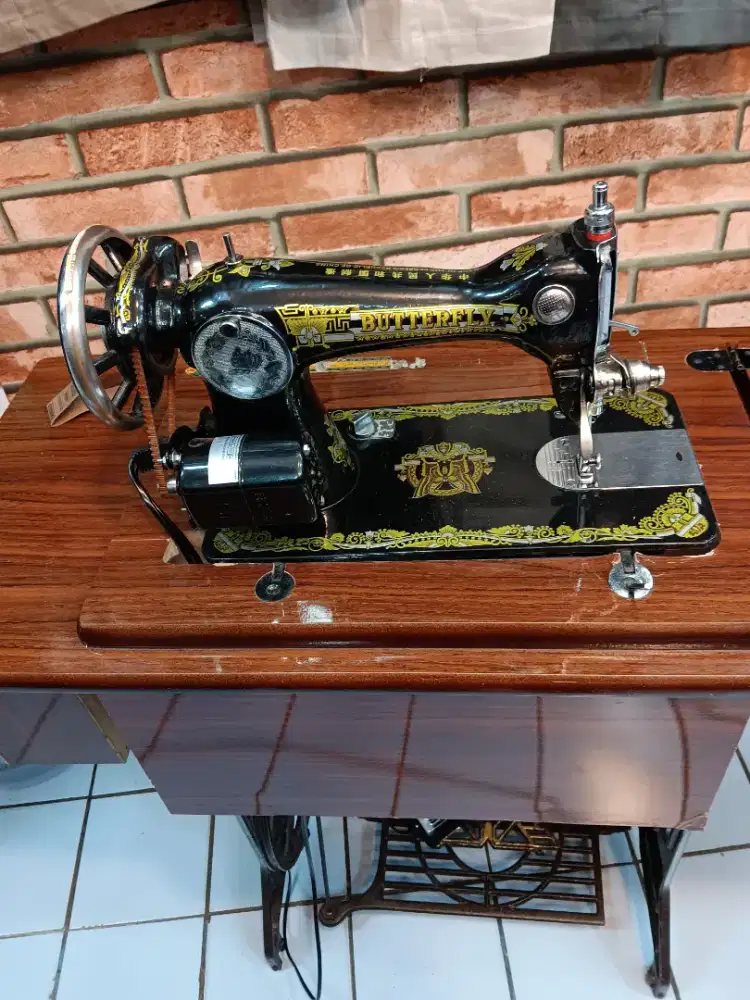 WTS: Mesin Jahit Klasik Butterfly
