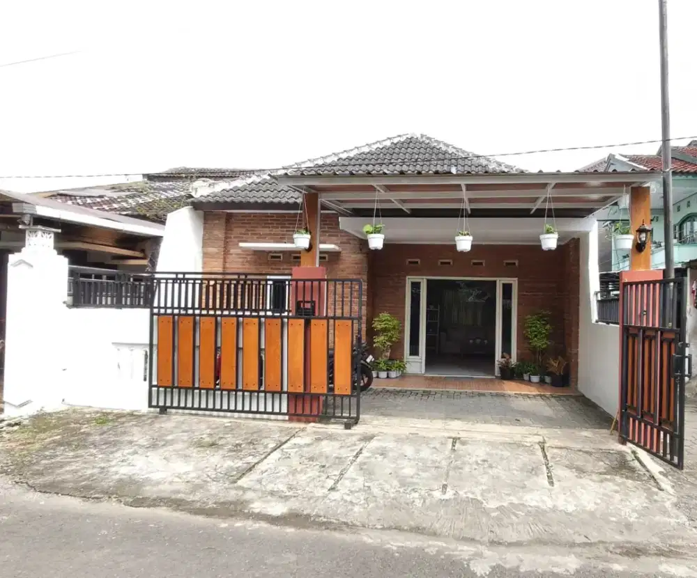 Jual rumah bonus prabotan kodya umbulharjo