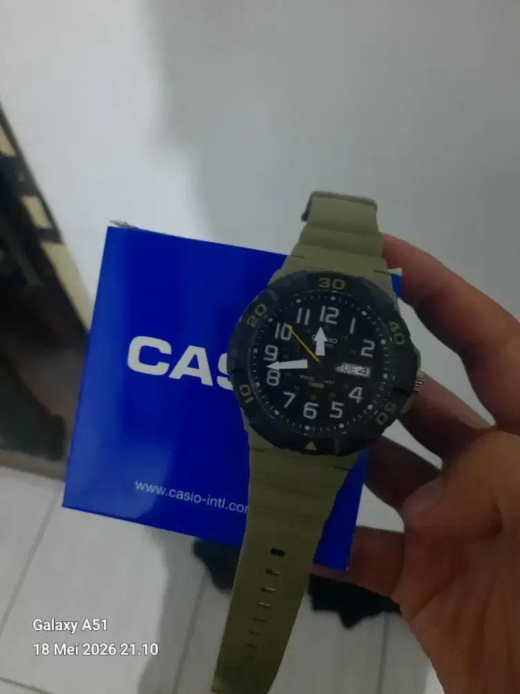 Jam tangan Casio