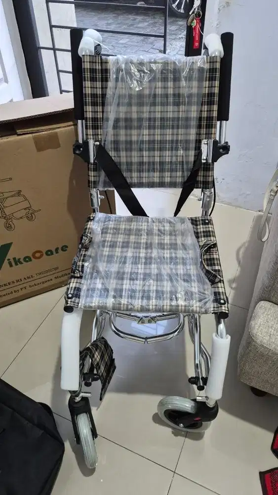 KURSI RODA LIPAT BARU BELUM PERNAH PAKAI