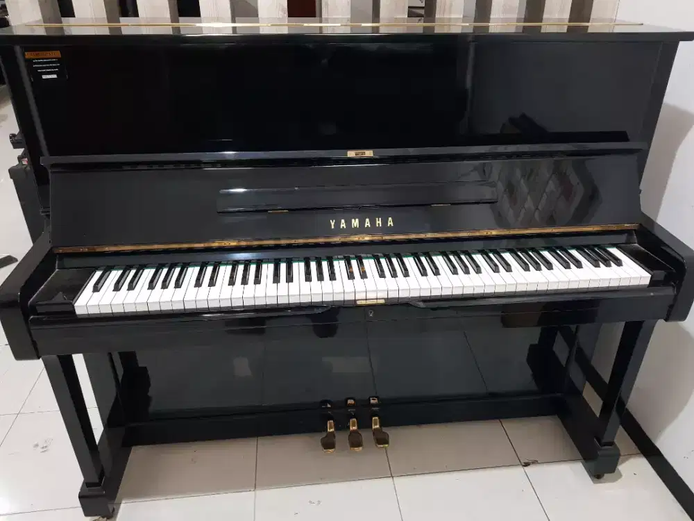 PIANO AKUSTIK YAMAHA U1