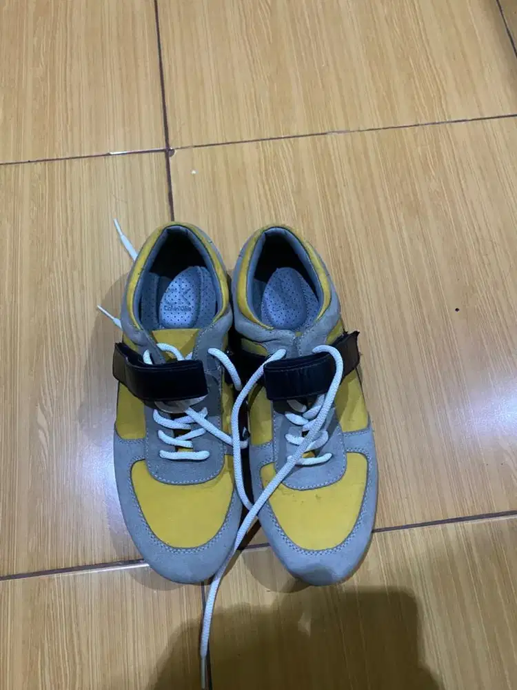 Sepatu Calvin Klein Retro Men Sneakers