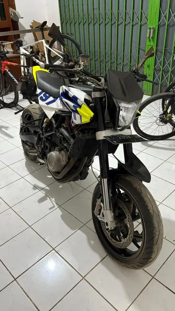 Husqvarna Nuda 900R MT