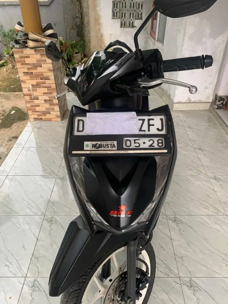 Di jual cepat motor beat deluxe 2023 original pemakaian pribadi