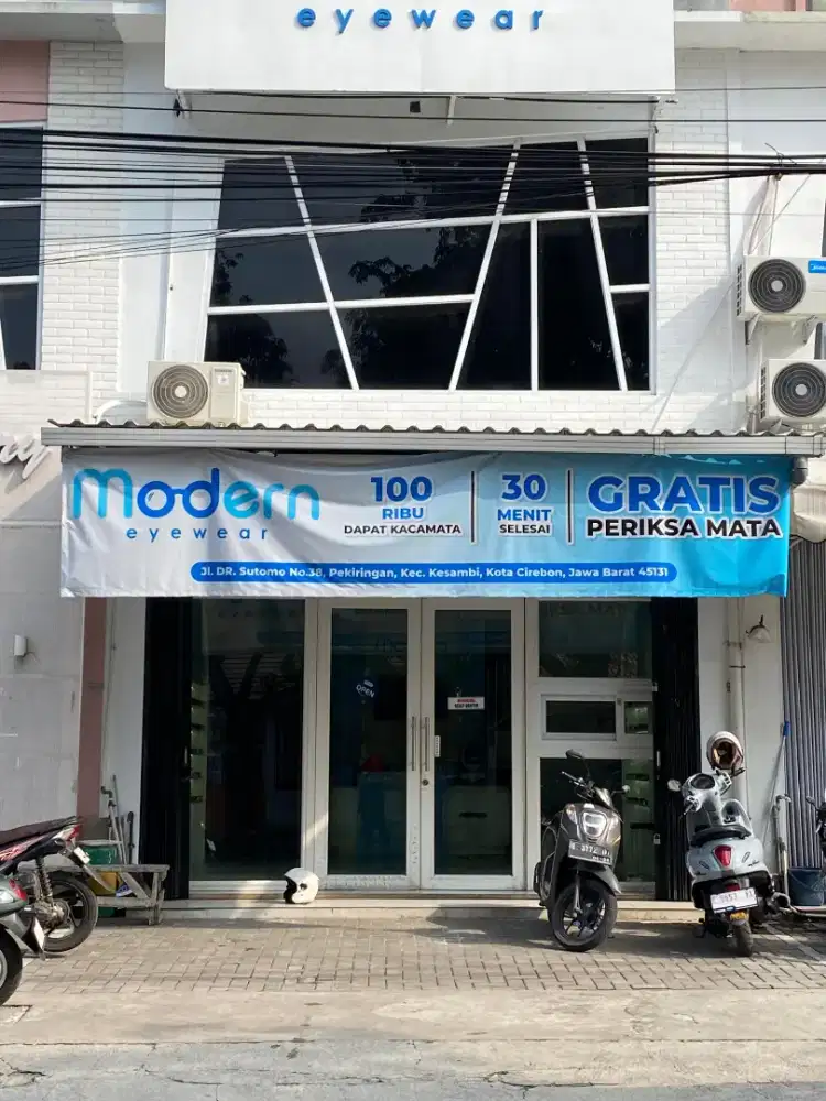 Disewakan Ruko Usaha Siap Huni  3 Lt Lokasi Strategis Di dalam Kota