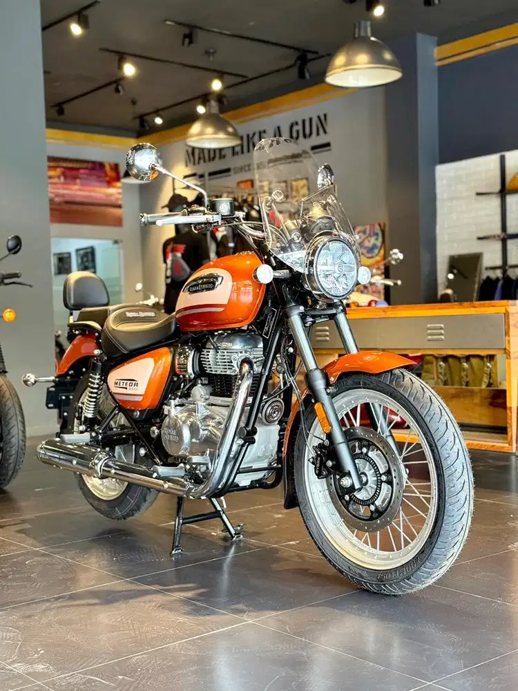 Meteor 350 Sundowner Orange Special Edition