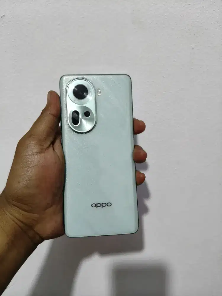Jual nih Oppo Reno 11 8/256 no minus masih original semua