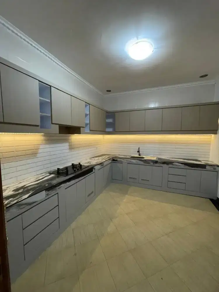 Rumah 3 Lantai Terawat Siap Huni Setiabudi Regency Bandung