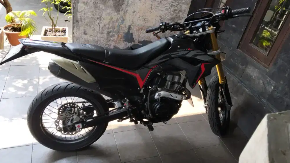 Jual CRF Hitam 2019