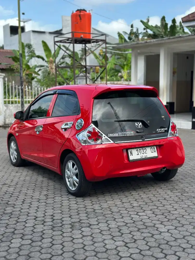 Honda brio th 2015