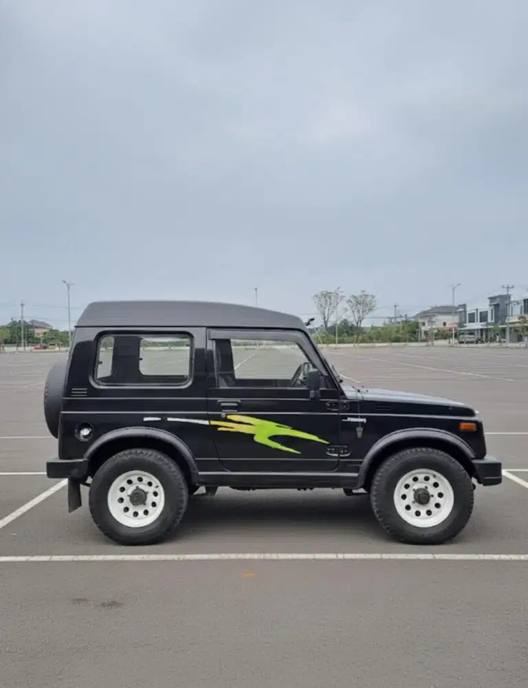 Katana GX 1994 4x4 Aktif Hitam Original