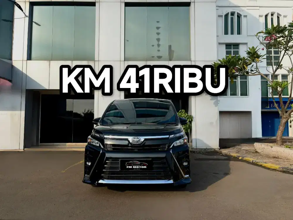 Toyota Voxy 2021 AT 2.0, Km 41Ribu, Pajak Panjang