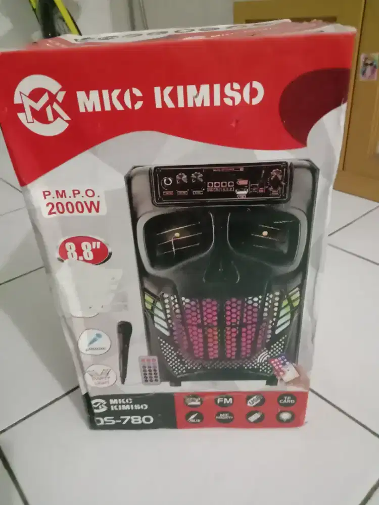 Speaker musik 8.8 inchi