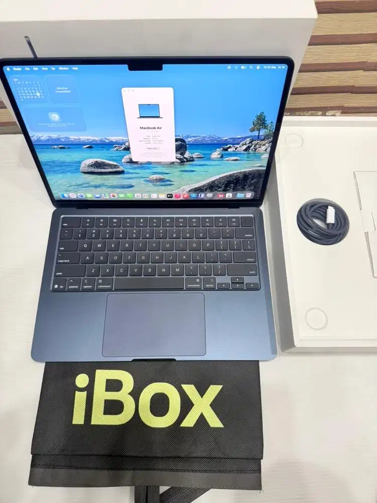 Macbook Air M4 13inch 16/512gb resmi ibox bh 100% Cc 11 mulus like new