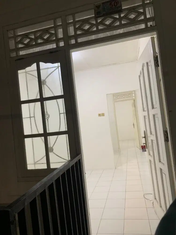 kontrakan kosong