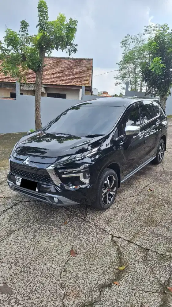 (Full Black) Xpander Ultimate 2022