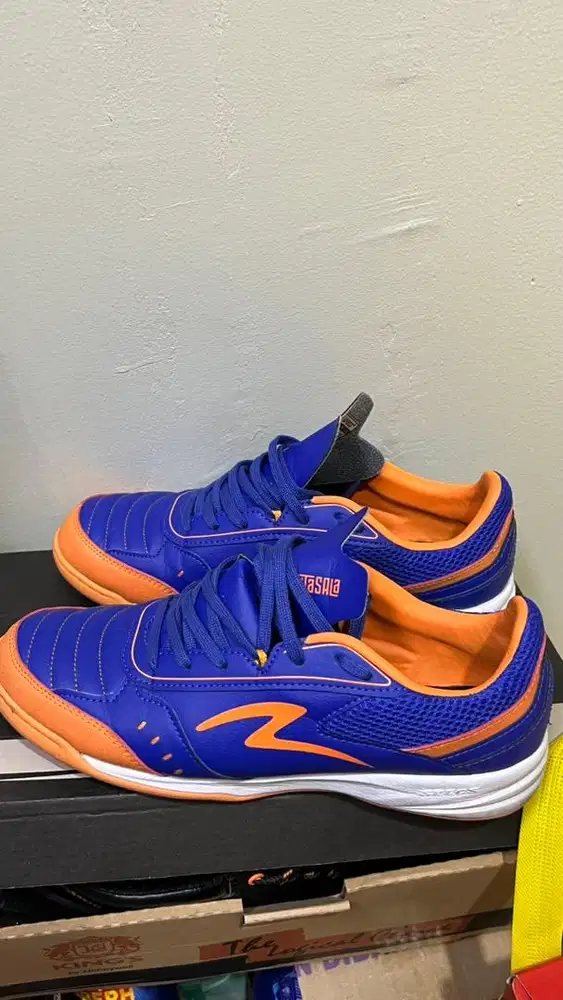 sepatu futsal specs metasala