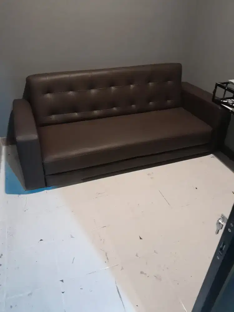Reparasi sofa / pengubahan bentuk model sofa