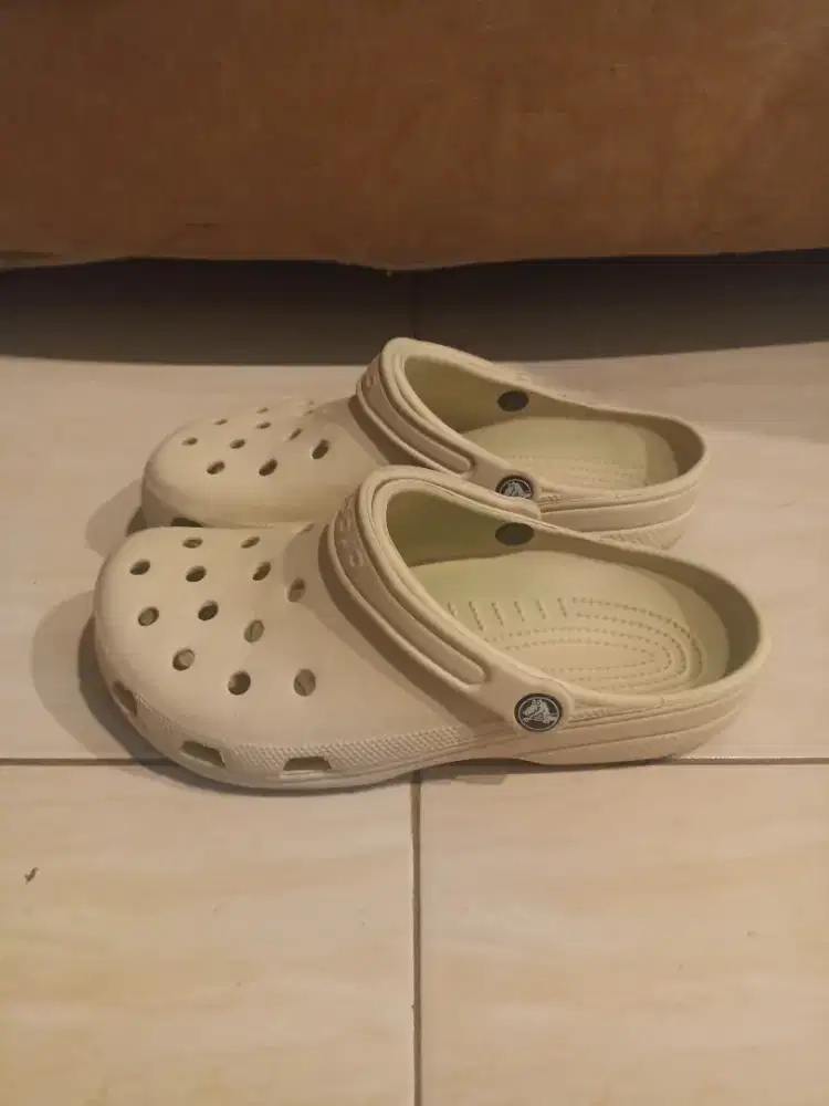 Crocs Classic Bone