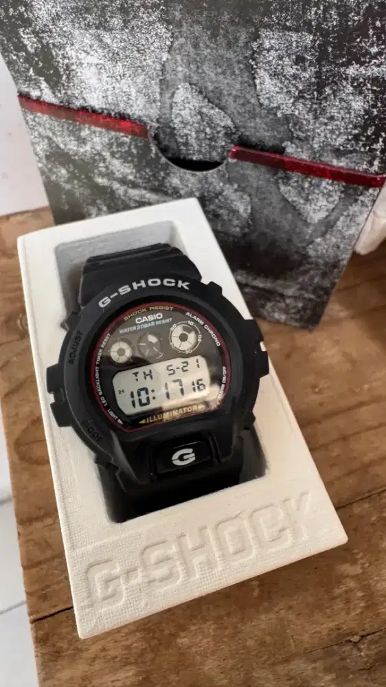 Jual Cepat! Casio G-Shock DW 6900 RL 1DR MULUS