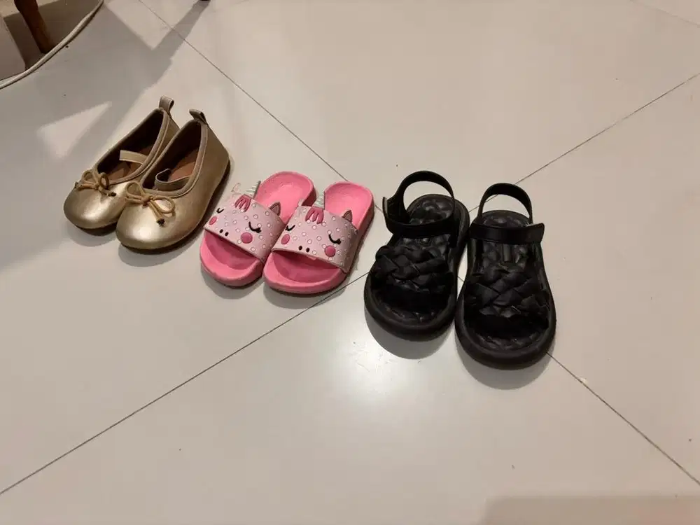Preloved sendal anak