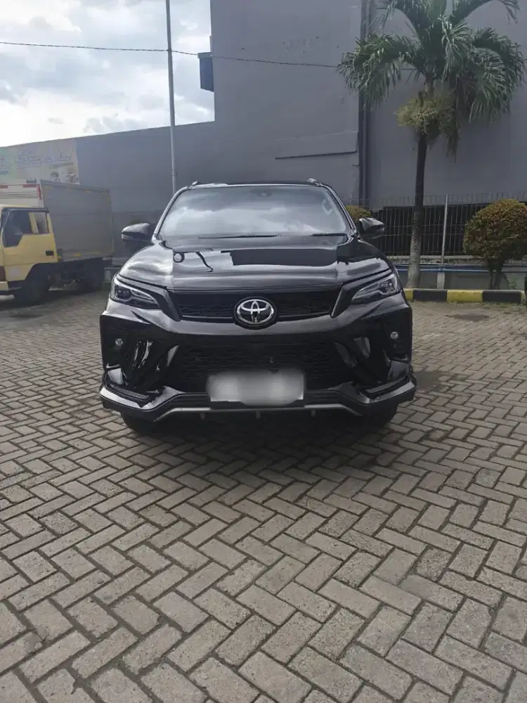 TOYOTA FORTUNER 2.8 VRZ GR TSS 4X2 A/T Aero package 2026 (new)