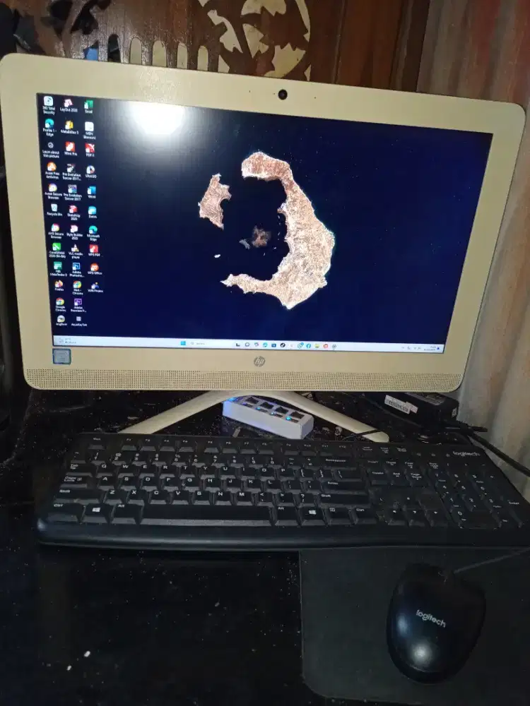 Komputer hp layar 19 inch bagus siap pakai