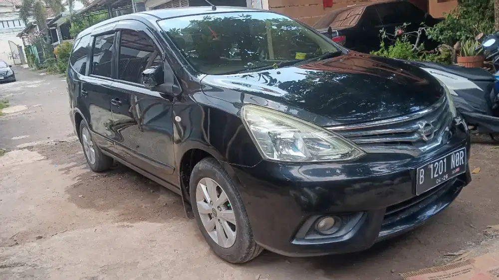 Grand livina XV 15 matic super istimewa