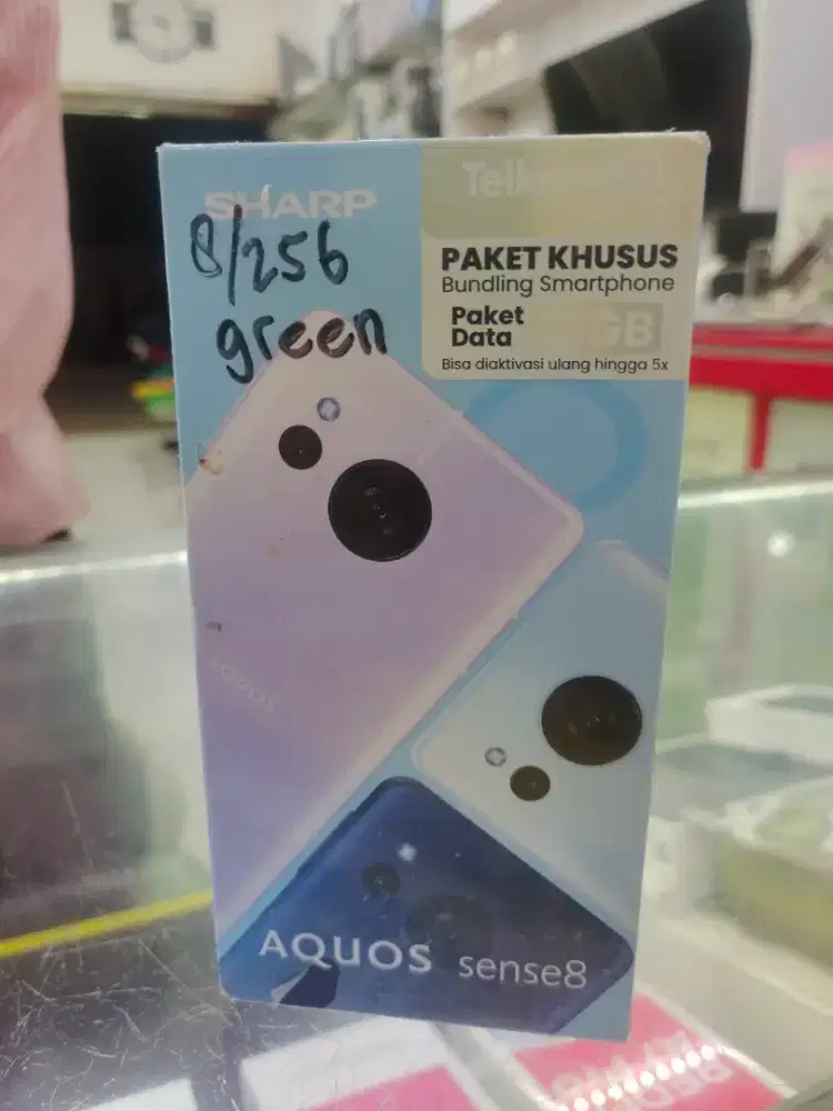 Sharp Aquos sense 8