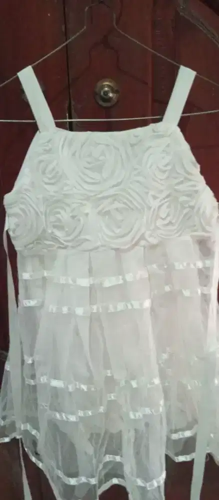 Dress Anak Perempuan D.A.8 Putih Bunga Mawar umur 4-5tahun
