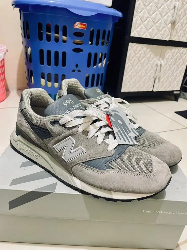 New Balance 998