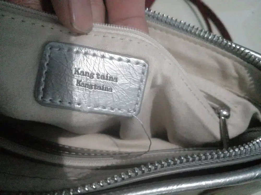 Tas Kang Taina Silver Metallic Shoulder Bag Import Premium Like New