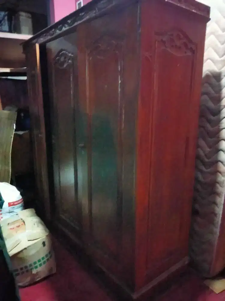 Lemari Kayu Jati 3 Pintu Ukuran Besar Masih Kokoh