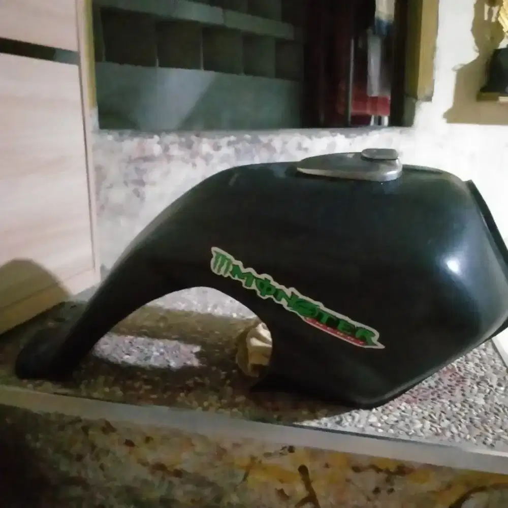 Jual aja tangki motor scorpio.bekas cover tundher