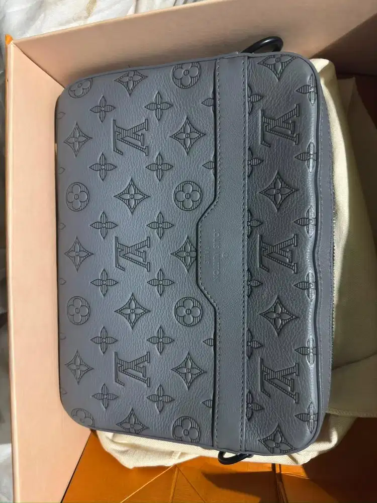 Tas Louis Vuitton