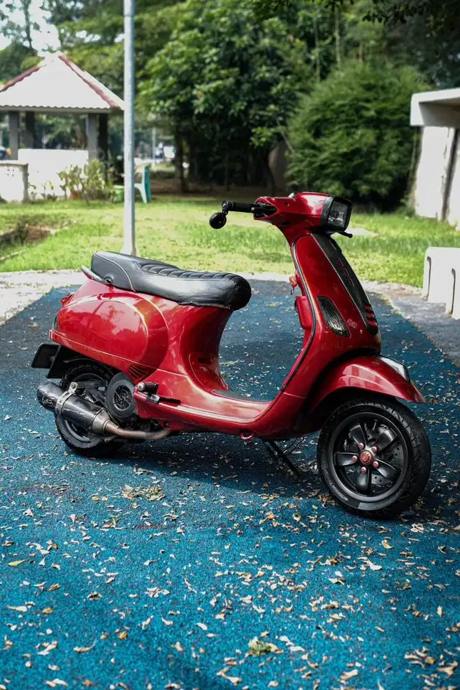 PIAGIO VESPA MATIC S 125 IGET TAHUN 2018
