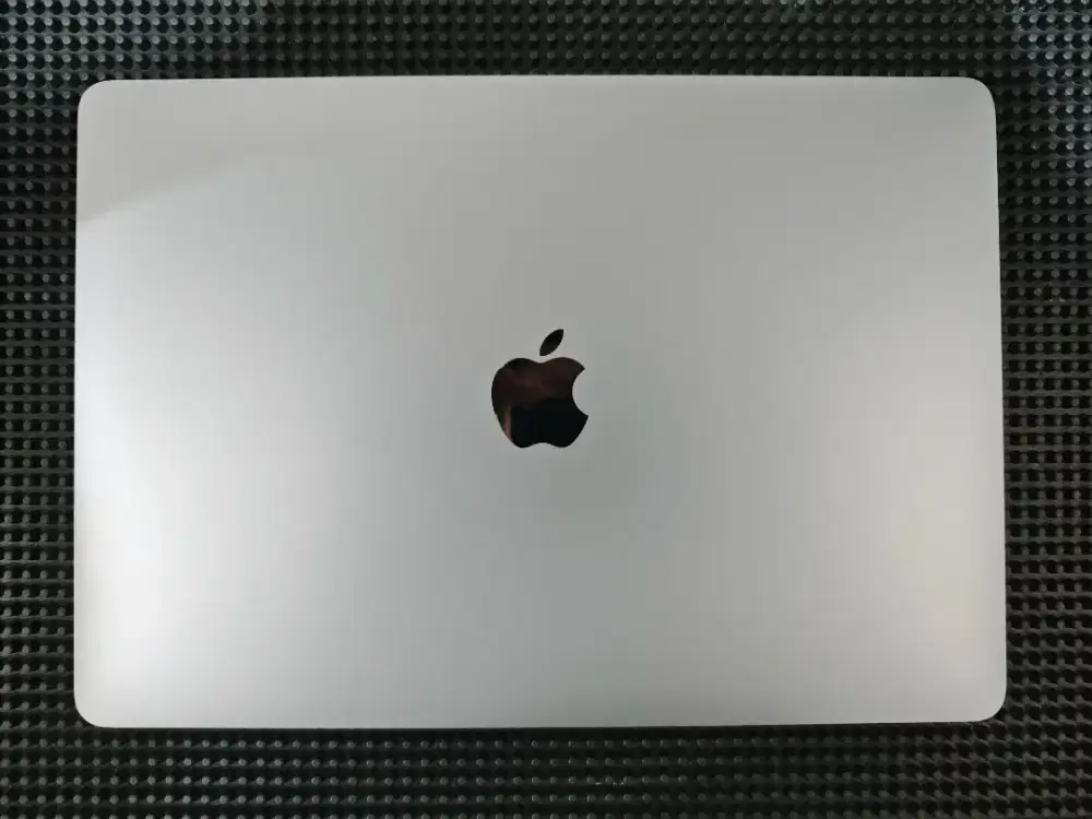 Macbook Pro M2  touch bar 13inch, 2022 Storage 512GB Titanium Gray