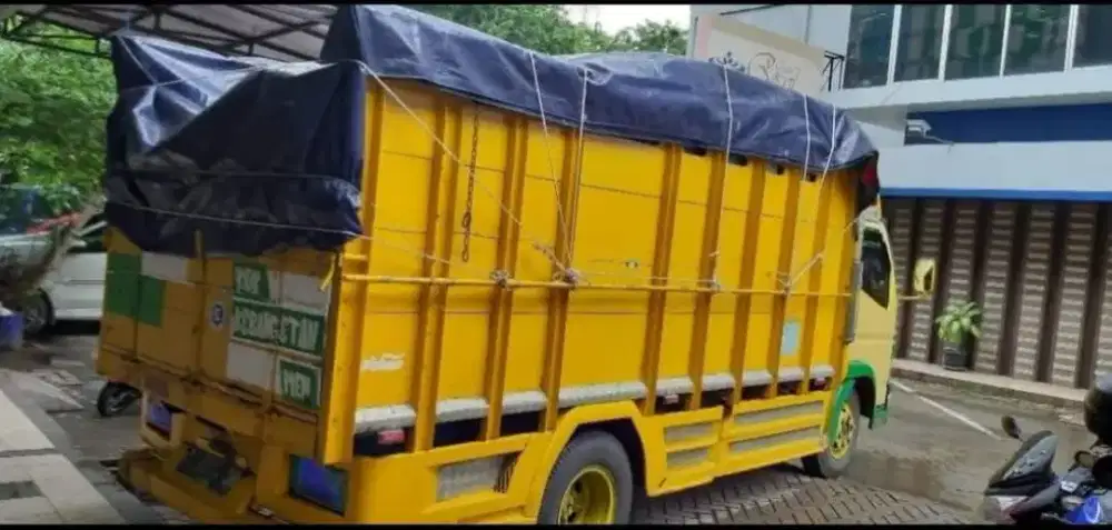 Sewa truk angkutan pindahan rumah