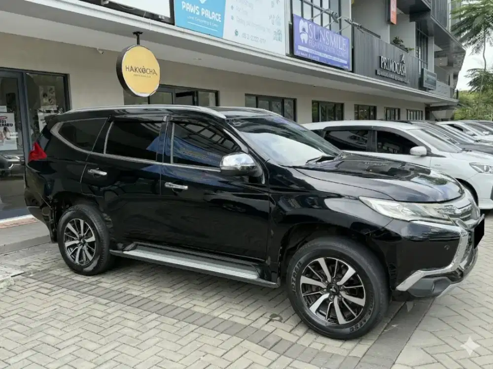 DIJUAL MITSUBISHI PAJERO SPORT DAKAR 2019 HITAM