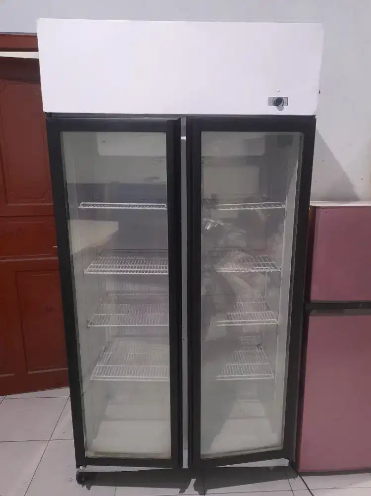 Showcase RSA 600 Liter