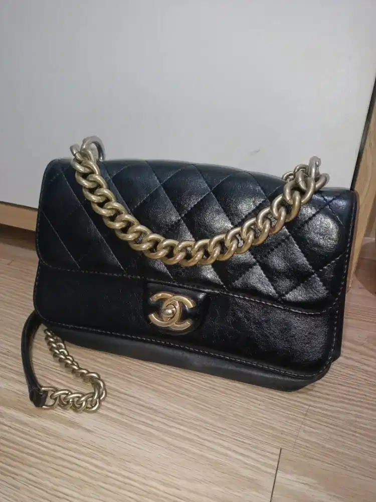 Preloved Chanel bag