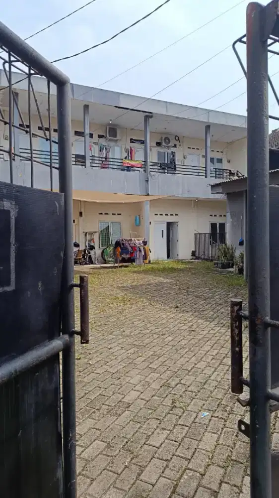 DIJUAL KONTRAKAN 2 lt ,10 kamar di Kalimanggis Leuwinanggung