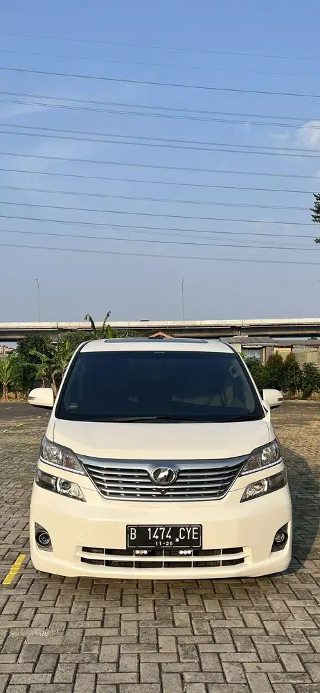 Toyota Vellfire 2.4 AT Premium Sound Tahun 2009