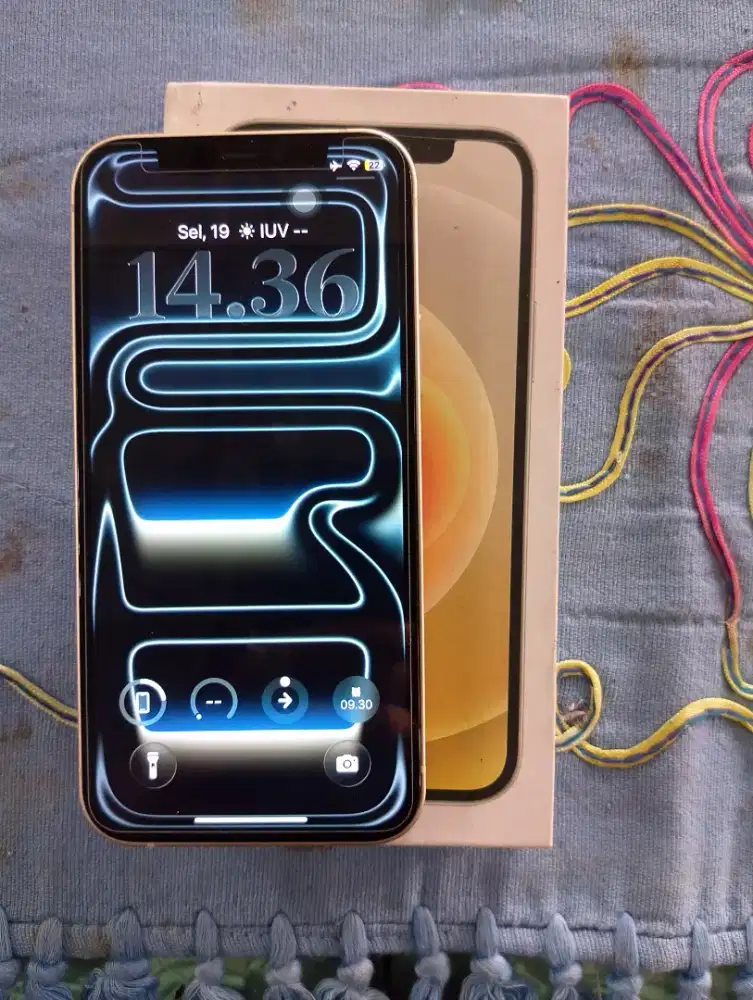 iPhone 12 64gb inter