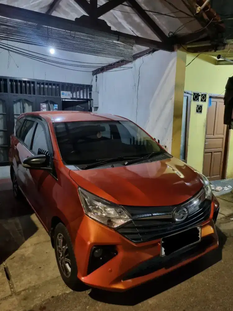 Sigra R AT Dlx 2021 KM50RbCash