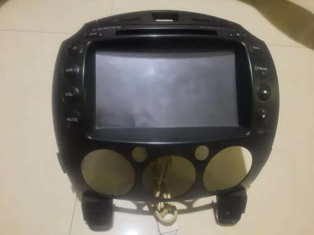 Frame head unit Mazda 2 2011 original