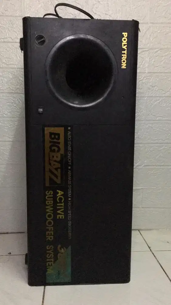 Subwoofer Polytron PSW 300