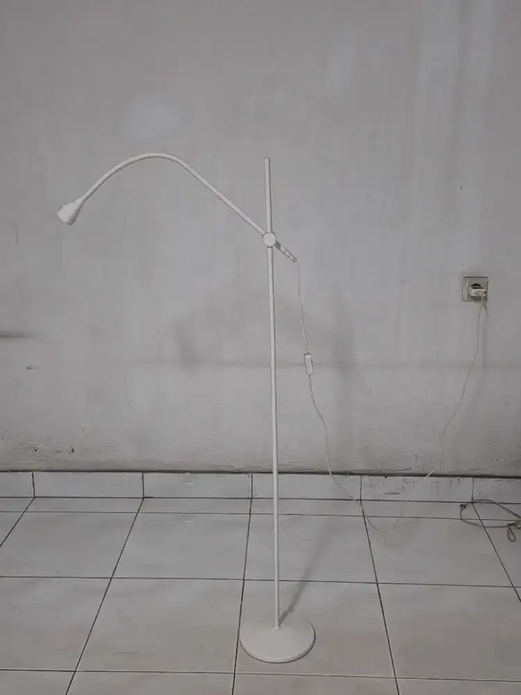 Lampu Ruangan FloorStanding Navlinge Ikea Tinggi 125cm Masih Spt Baru